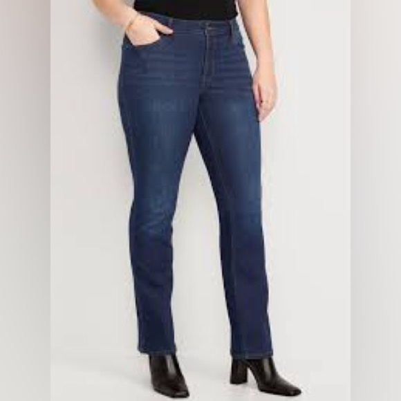 NWT Old Navy Mid Rise Kicker Boot Cut Jeans Dark Wash Size 30 Long - Picture 1 of 6